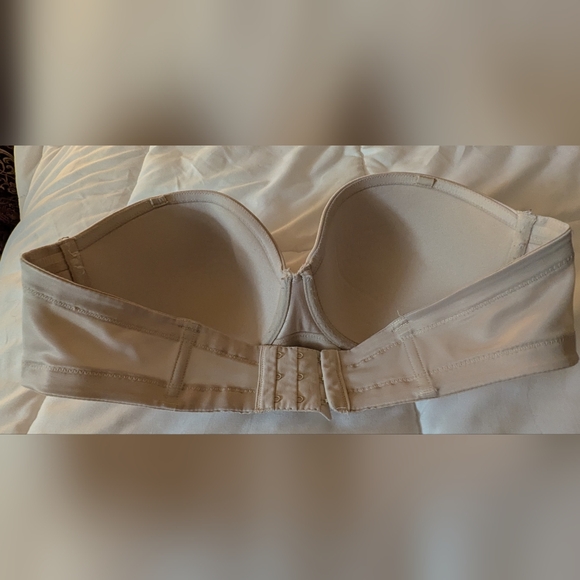 Wacoal Red Carpet Black  Strapless / Convertible Bra - Picture 4 of 5